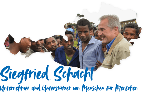 Siegfried Schachl mit Männern in Äthiopien